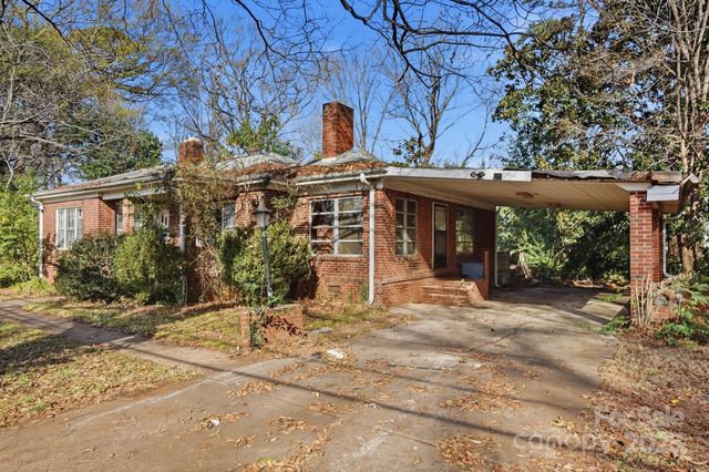 4928 Twin Drive, Charlotte, NC 28269