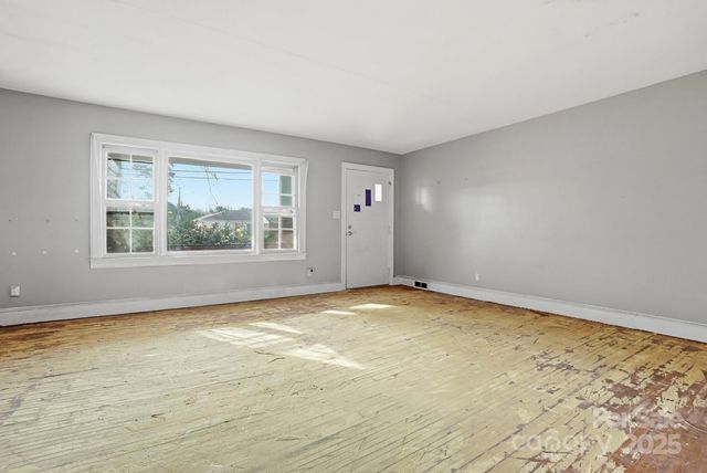 4928 Twin Drive, Charlotte, NC 28269