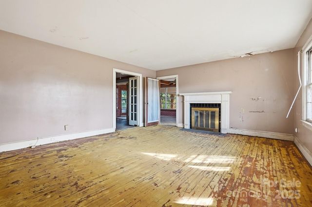 4928 Twin Drive, Charlotte, NC 28269