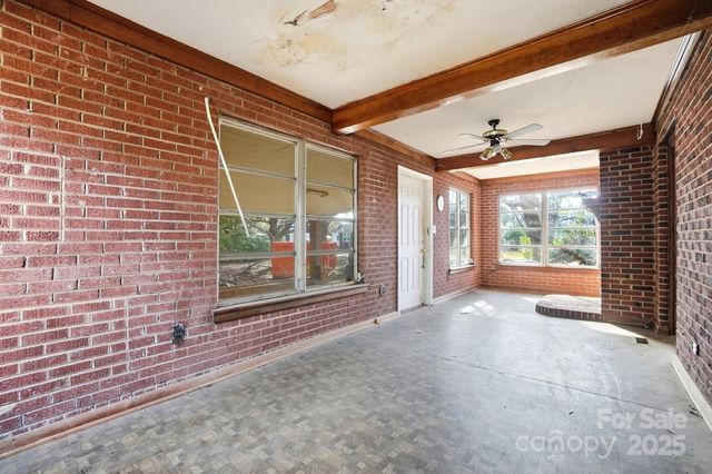 4928 Twin Drive, Charlotte, NC 28269