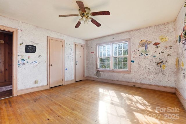 4928 Twin Drive, Charlotte, NC 28269