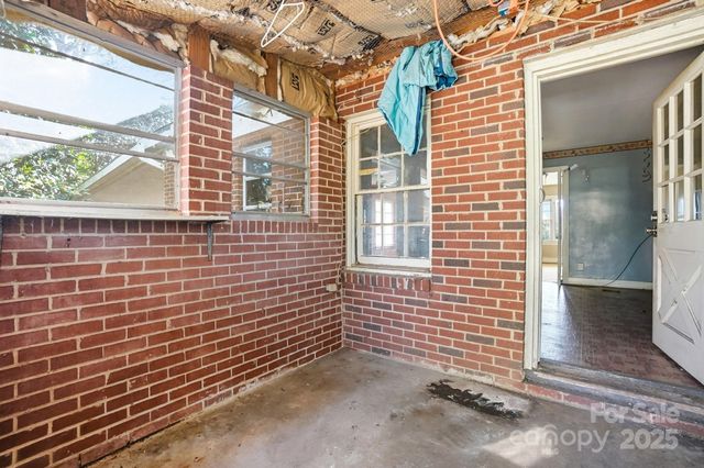 4928 Twin Drive, Charlotte, NC 28269