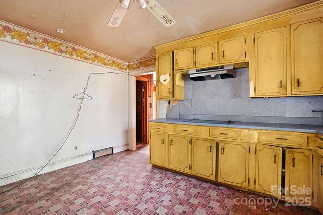 4928 Twin Drive, Charlotte, NC 28269