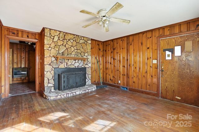 4928 Twin Drive, Charlotte, NC 28269