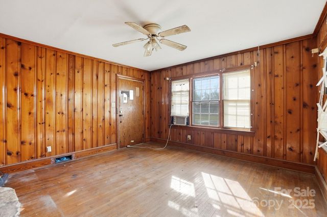 4928 Twin Drive, Charlotte, NC 28269