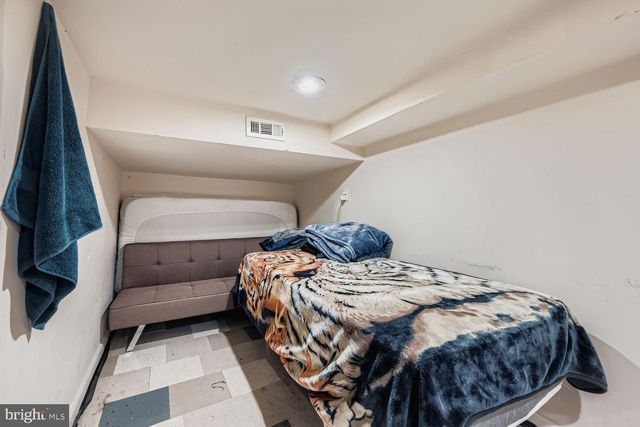 329 S GILMOR ST, Baltimore, MD 21223