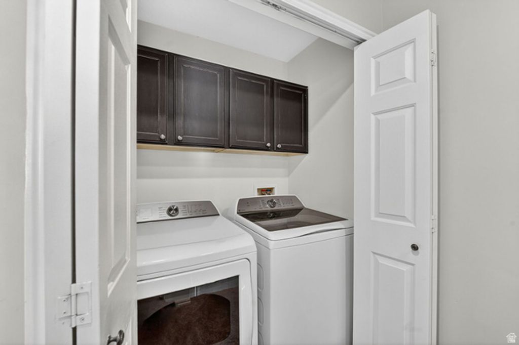 Image 7 of property listing at 422 E 2050 N #5C, North Ogden, UT 84414