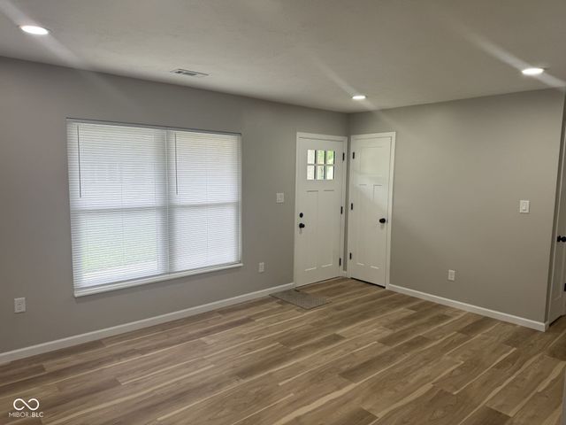734 Holiday Drive, Fortville, IN 46040