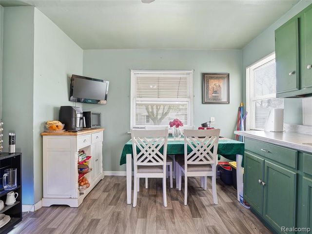 2112 Reo Avenue, Lincoln Park, MI 48146