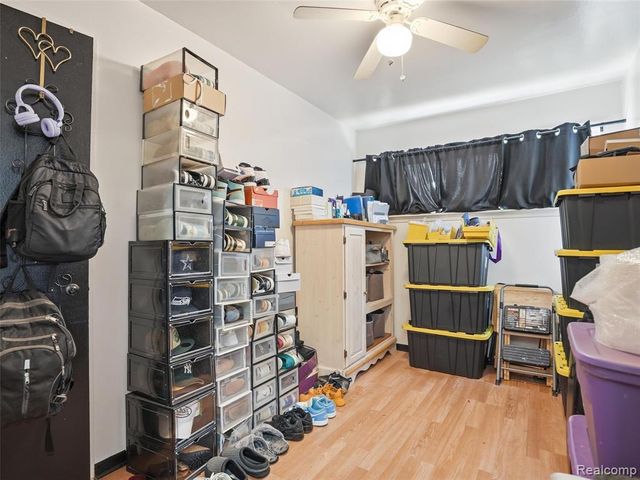 2112 Reo Avenue, Lincoln Park, MI 48146