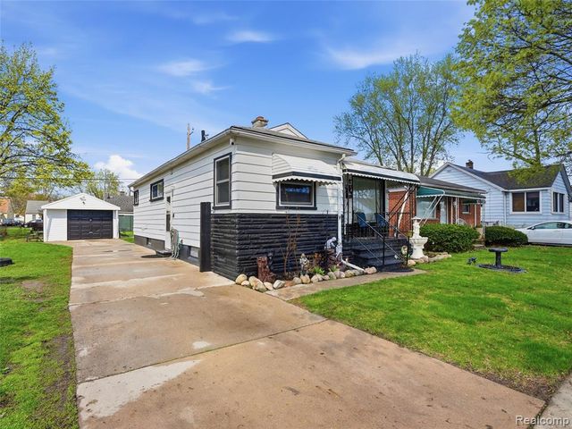 2112 Reo Avenue, Lincoln Park, MI 48146