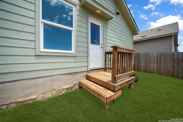 148 Cowboy, Pleasanton, TX 78064