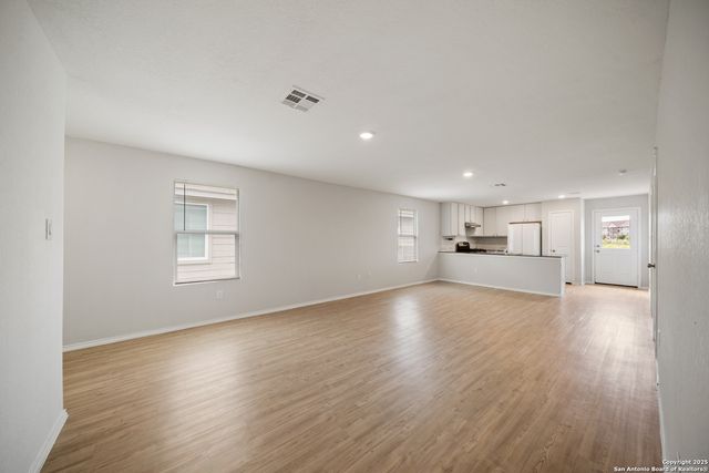 148 Cowboy, Pleasanton, TX 78064