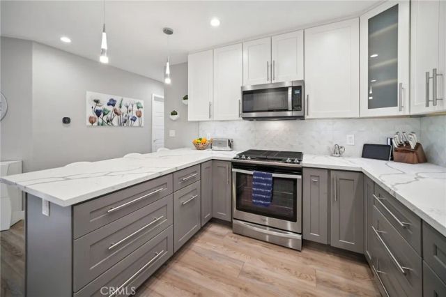 8434 Oakdale Avenue, Winnetka, CA 91306