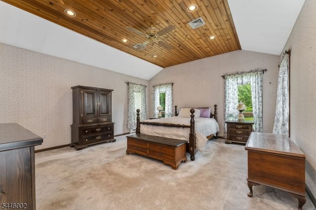 31 Pulaski Rd, Readington Twp., NJ 08889
