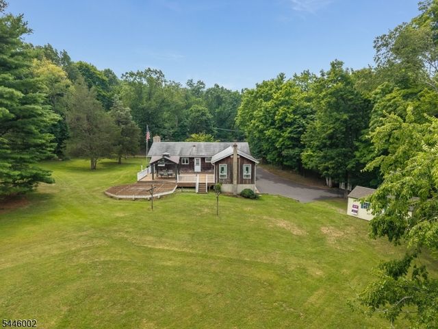 31 Pulaski Rd, Readington Twp., NJ 08889