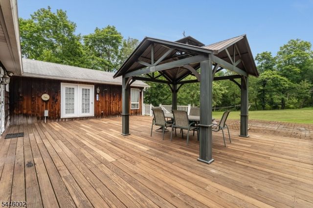 31 Pulaski Rd, Readington Twp., NJ 08889