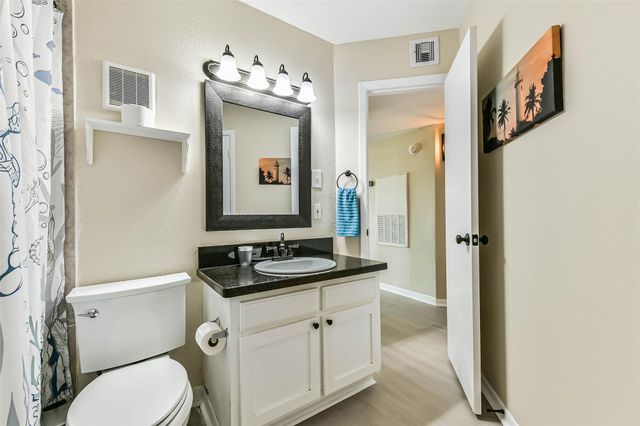 9520 Seawall Boulevard 122, Galveston, TX 77554