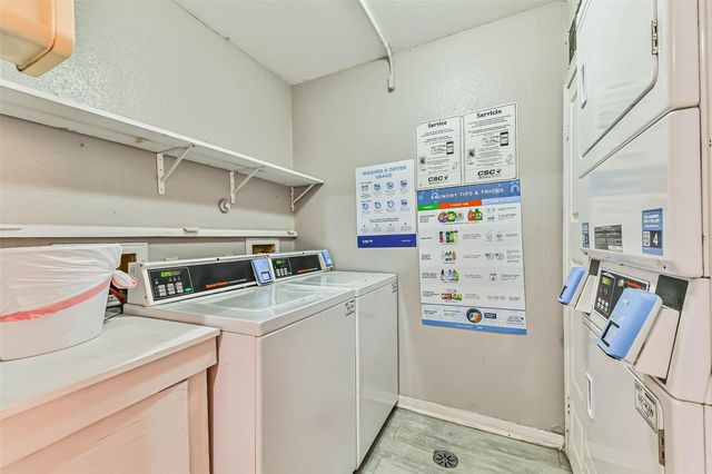 9520 Seawall Boulevard 122, Galveston, TX 77554