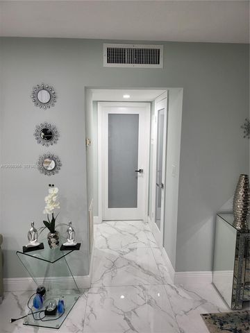 1747 Rodman Street 110, Hollywood, FL 33020