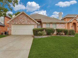 2718 Chatsworth Drive, Grapevine, TX 76051