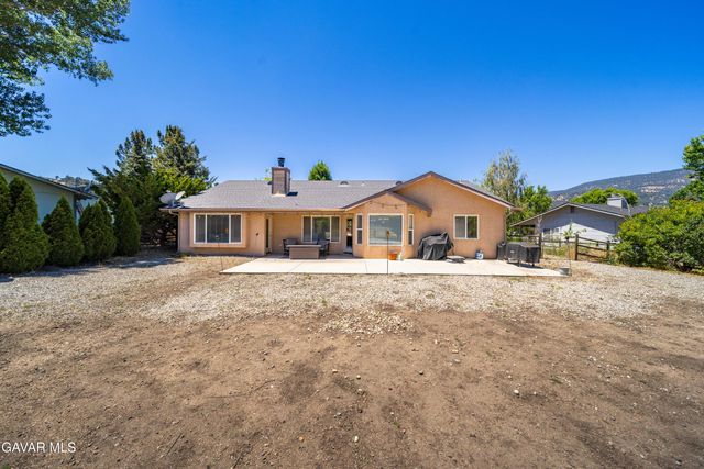 29960 Caddy Lane, Tehachapi, CA 93561