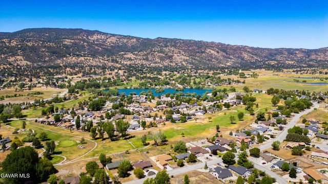 29960 Caddy Lane, Tehachapi, CA 93561