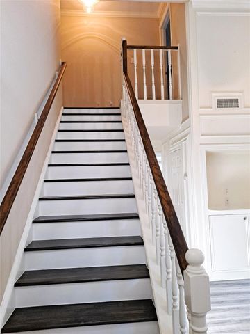 3206 River Valley Drive, Houston, TX 77339