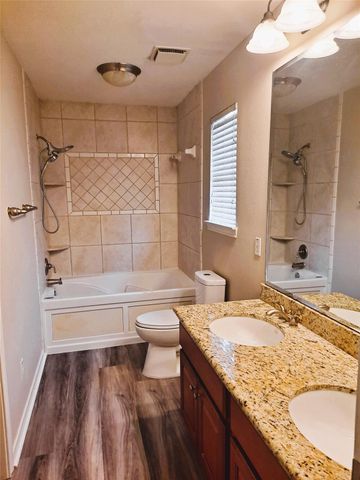 3206 River Valley Drive, Houston, TX 77339