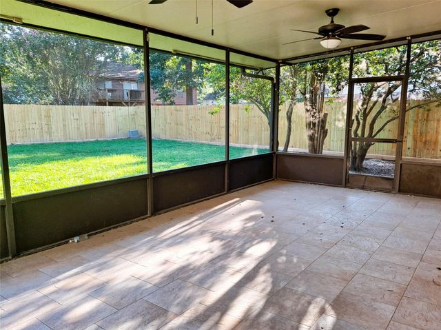 3206 River Valley Drive, Houston, TX 77339