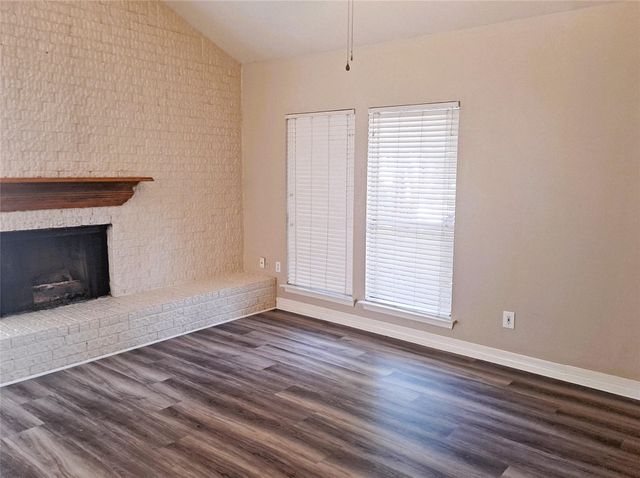 3206 River Valley Drive, Houston, TX 77339