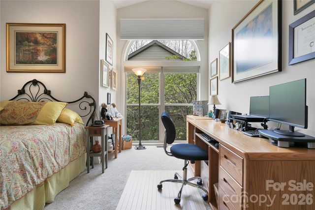 552 Kanasgowa Drive, Brevard, NC 28712