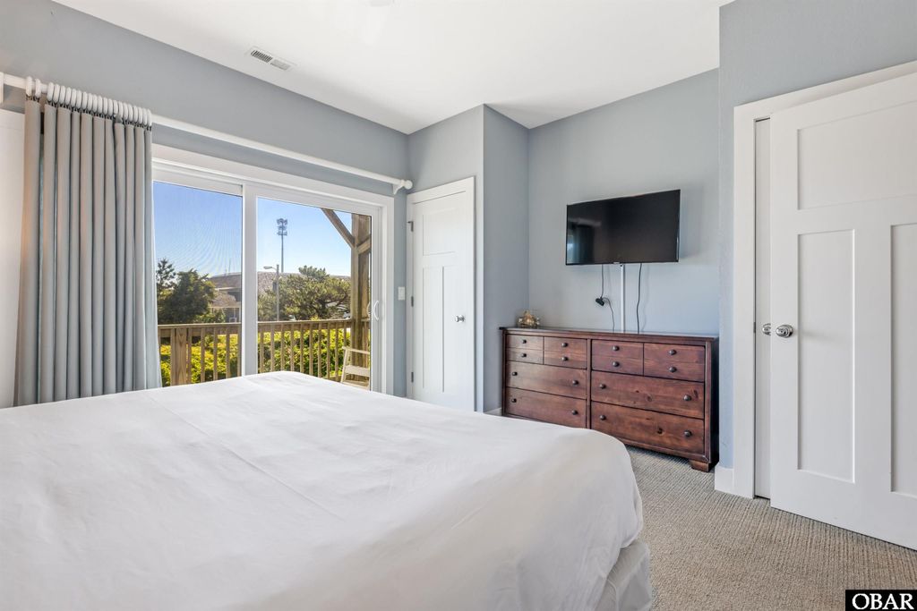 Image 33 of property listing at 5313 S Sand Wedge Lane Lot 7, Nags Head, NC 27959