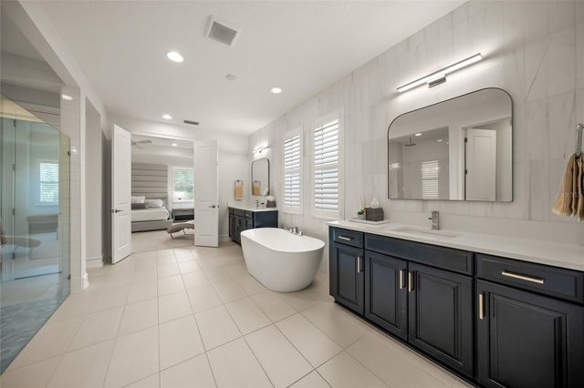 11504 APPLE TREE CIRCLE, Bradenton, FL 34211
