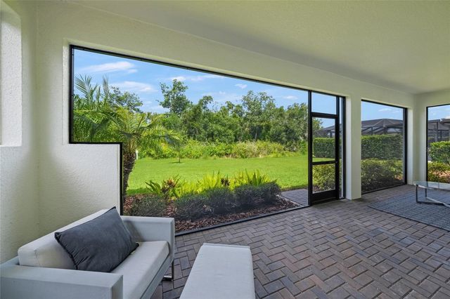 11504 APPLE TREE CIRCLE, Bradenton, FL 34211