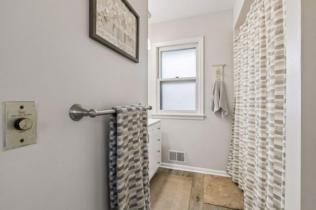 1938 Longview Drive, New Brighton, MN 55112