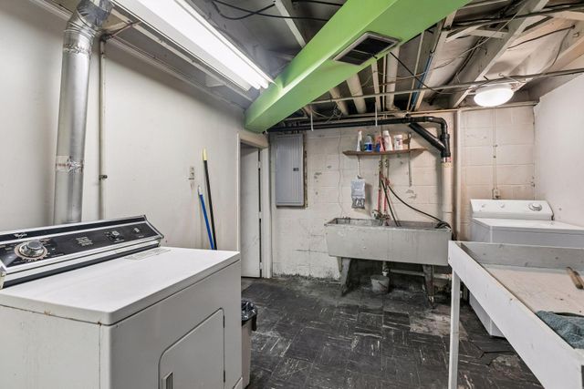 1938 Longview Drive, New Brighton, MN 55112