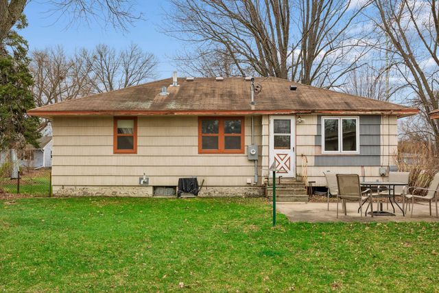 1938 Longview Drive, New Brighton, MN 55112