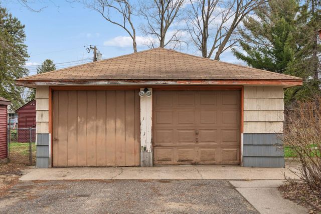 1938 Longview Drive, New Brighton, MN 55112