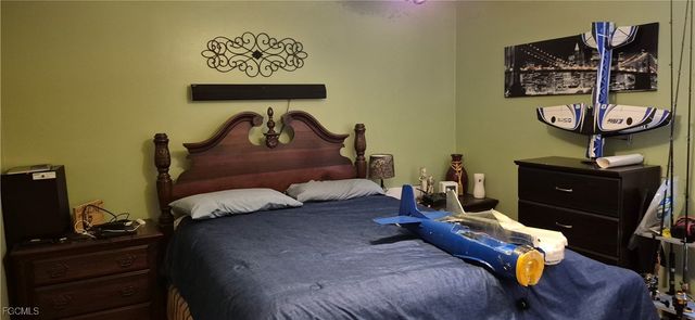 2011 Leroy AVE, Alva, FL 33920