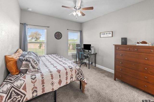 1404 Hannah Circle, Lindale, TX 75771