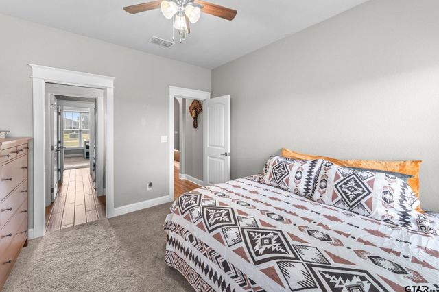 1404 Hannah Circle, Lindale, TX 75771