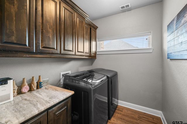 1404 Hannah Circle, Lindale, TX 75771