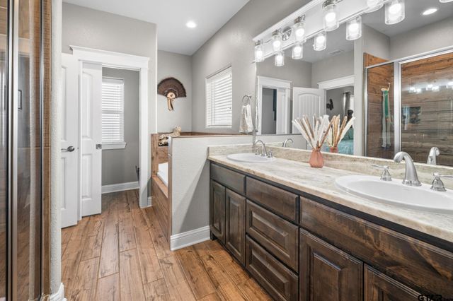1404 Hannah Circle, Lindale, TX 75771