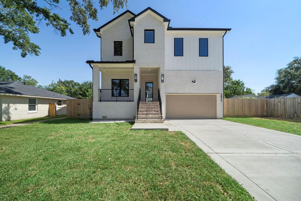 4009 Newshire Drive, Houston, TX 77025