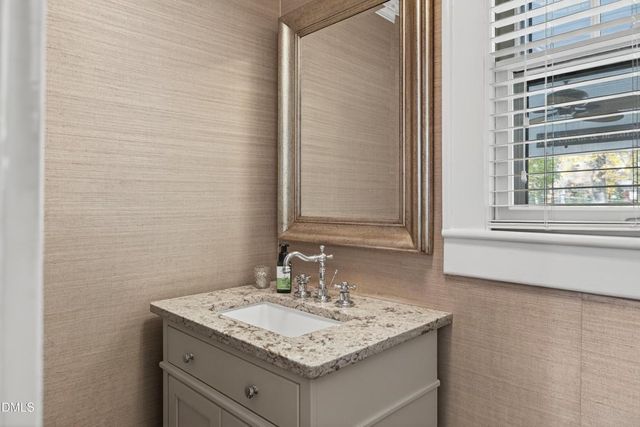 1117 W Davis Street, Burlington, NC 27215