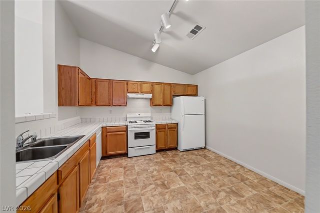 124 Painted Valley Street, Henderson, NV 89074