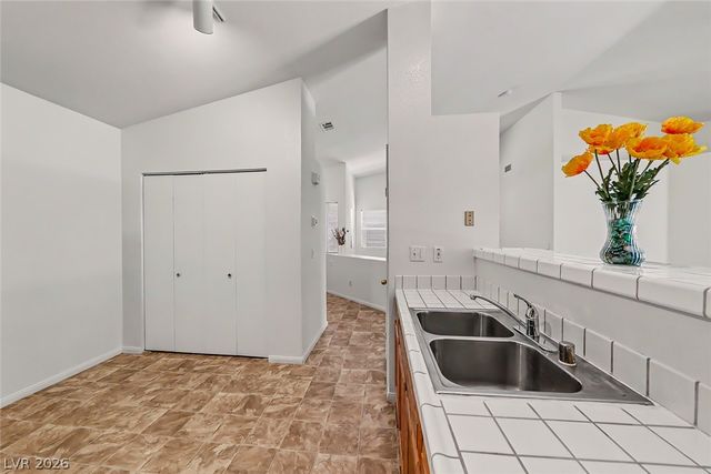 124 Painted Valley Street, Henderson, NV 89074