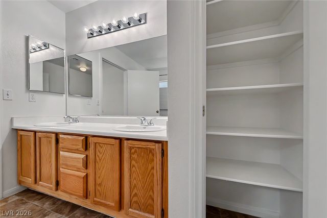124 Painted Valley Street, Henderson, NV 89074
