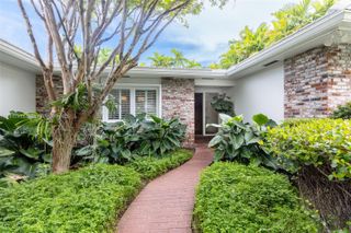 6915 Barquera St, Coral Gables, FL 33146